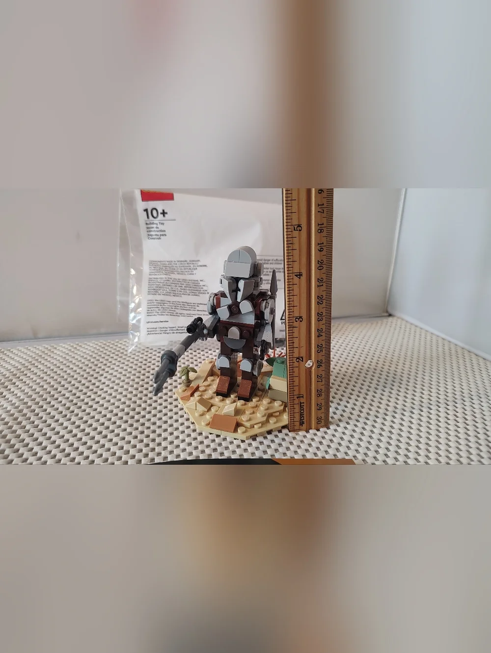 Lego mandalorian grogu
